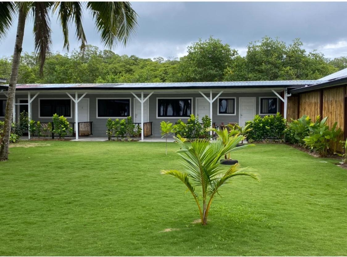 Nasara Resort Mentawai Tua Pejat Ngoại thất bức ảnh